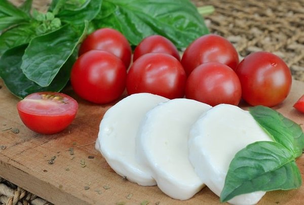 La dégustation de la mozzarella pour les femmes enceintes !