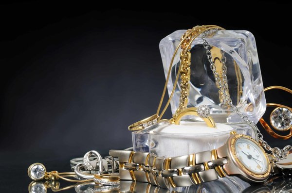 Quelle est la dernière collection de bijoux infinis d'Ellen Bijoux ?