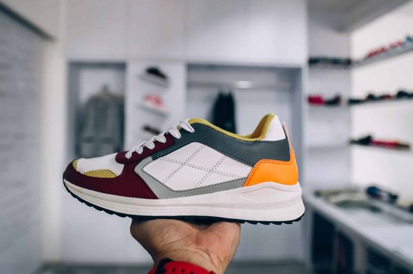 Quels sont les marques et modèles les plus recherchés et les plus rares de sneakers et de baskets authentiques ?