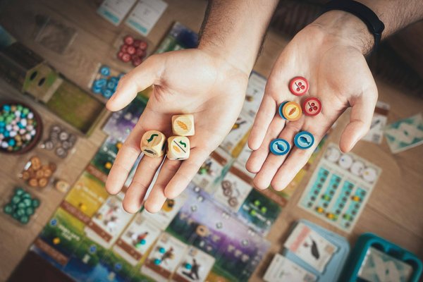 Découvrez chaque règle de jeu de société facilement