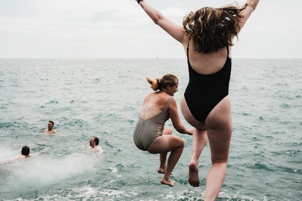 Maillot de bain menstruel : libérez-vous et nagez sereinement