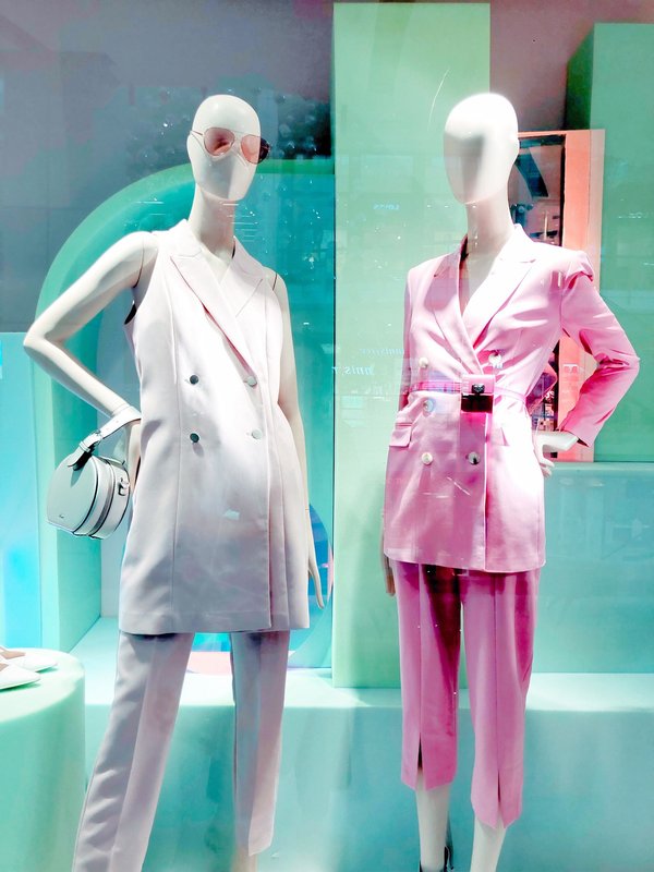 Mannequin femme pour expositions : alliez style et présentation